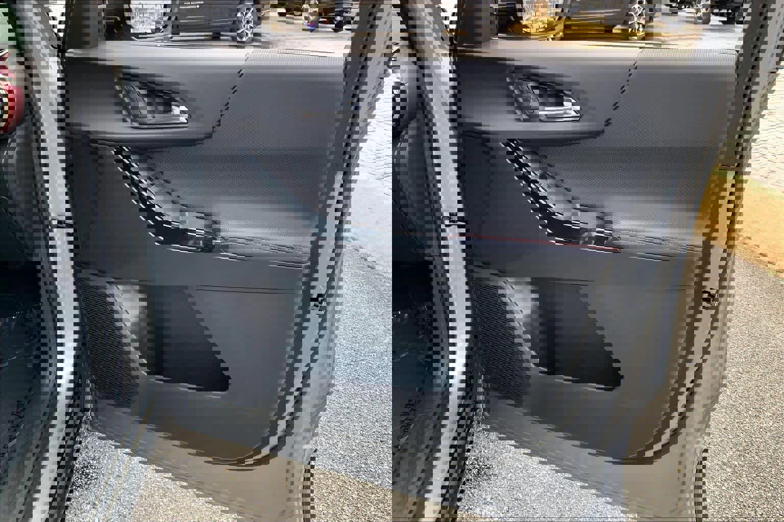 Used 2025 Chevrolet Equinox RS w/ Safety and Technology Package image 21