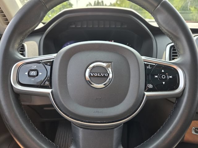 Used 2023 Volvo XC90 B5 Plus AWD/4WD image 26
