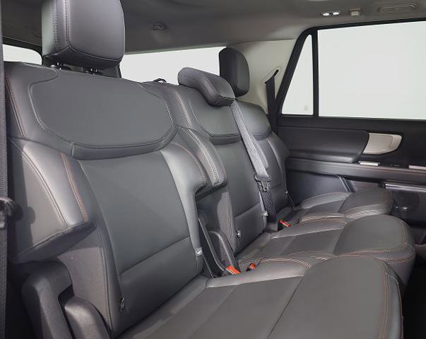 Certified 2025 Ford Expedition Max Active image 10