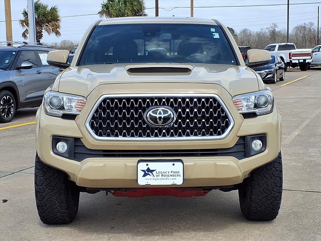 Used 2019 Toyota Tacoma TRD Sport w/ Technology Package image 6