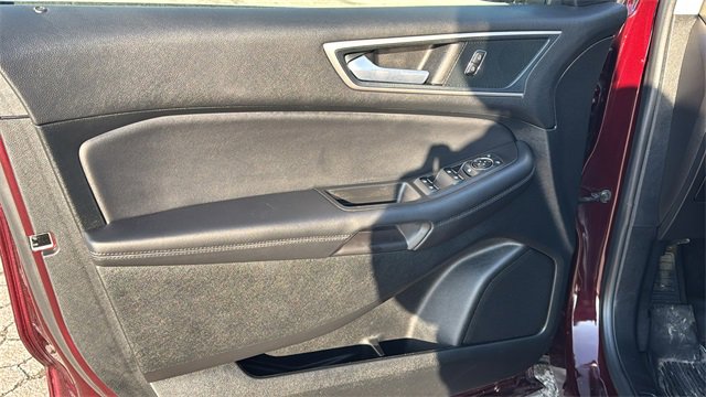 Certified 2024 Ford Edge SEL w/ Convenience Package image 9
