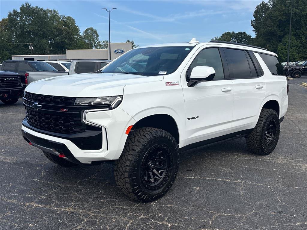 Used 2023 Chevrolet Tahoe Z71 AWD/4WD image 3
