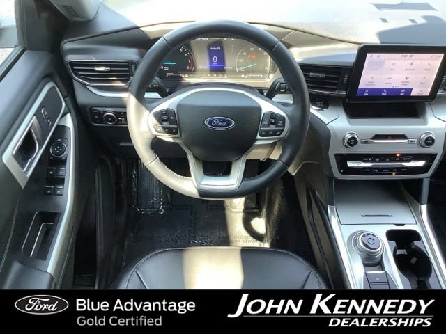 Certified 2023 Ford Explorer XLT w/ Equipment Group 202A AWD/4WD image 12