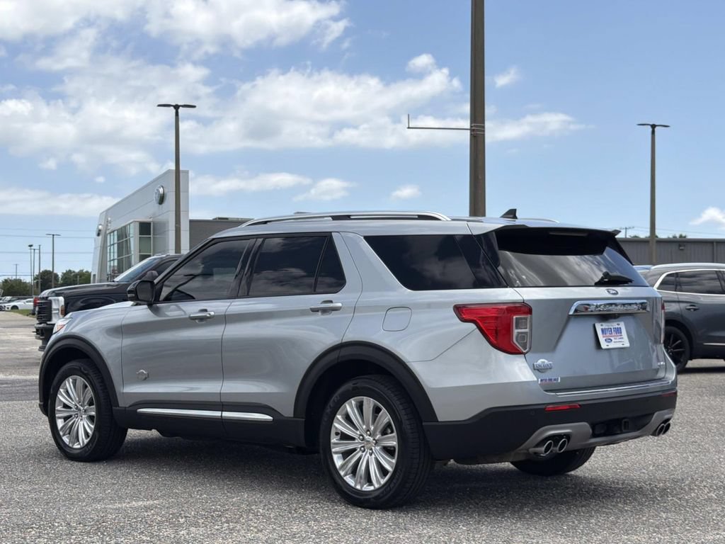 Certified 2024 Ford Explorer King Ranch w/ Technology Package AWD/4WD image 6