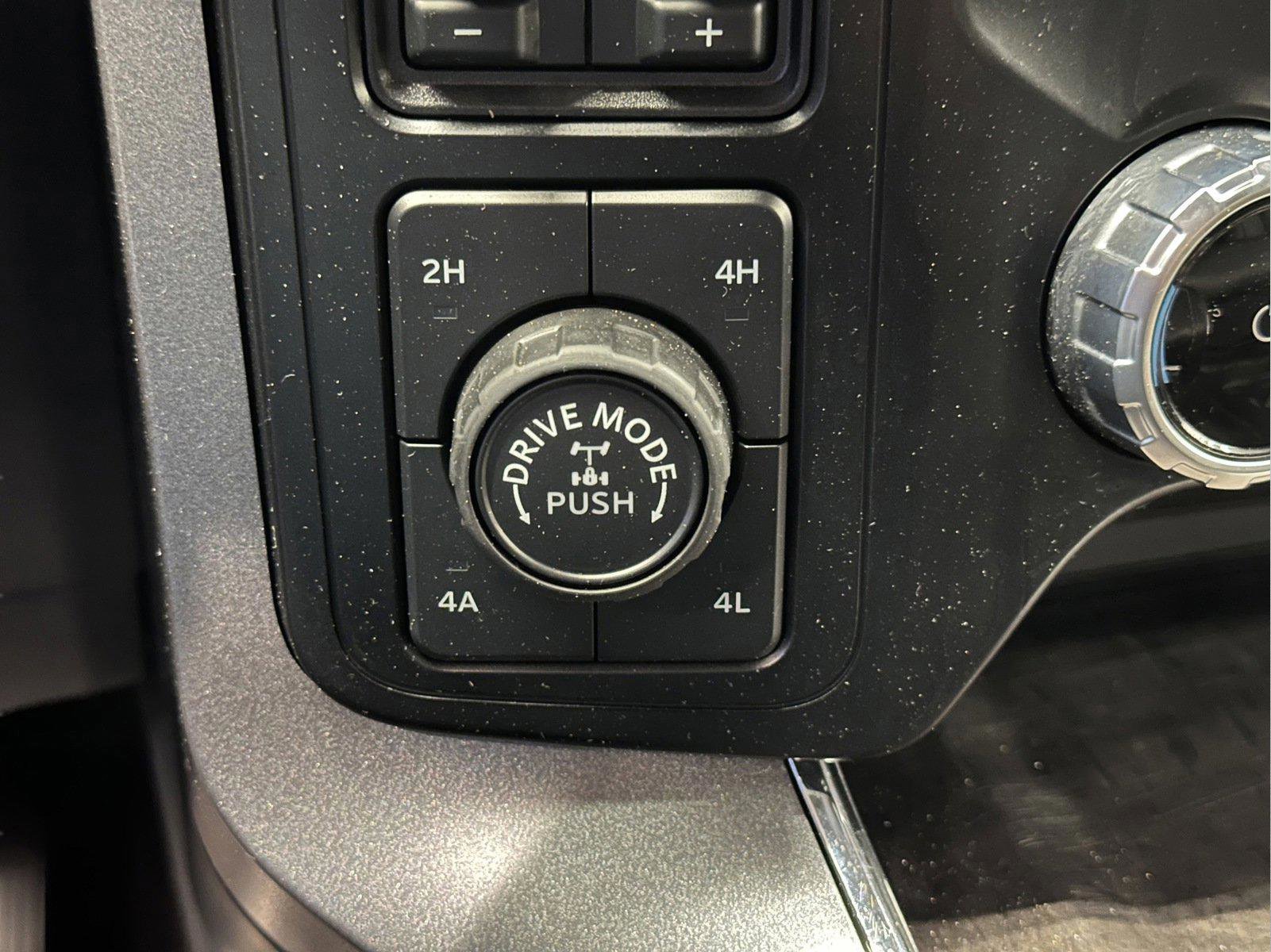 Certified 2023 Ford F150 Lariat w/ Trailer Tow Package image 30