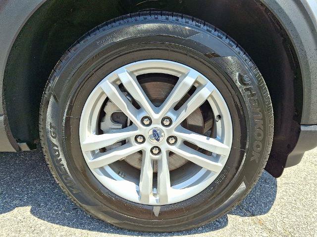Certified 2024 Ford Explorer XLT AWD/4WD image 8