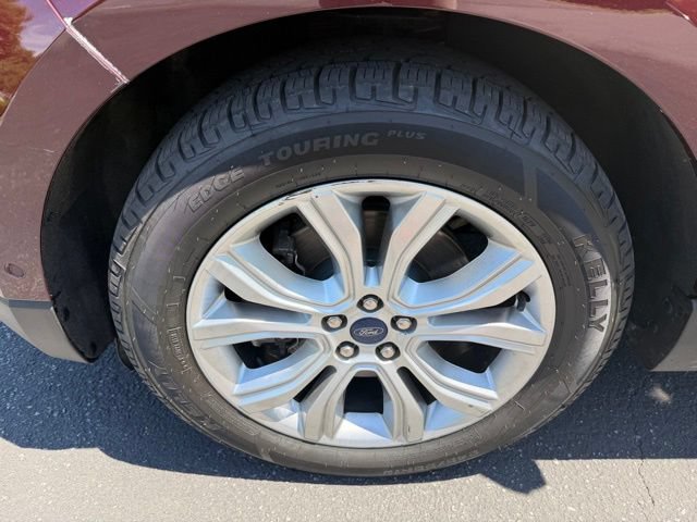 Certified 2020 Ford Edge Titanium w/ Equipment Group 301A AWD/4WD image 10