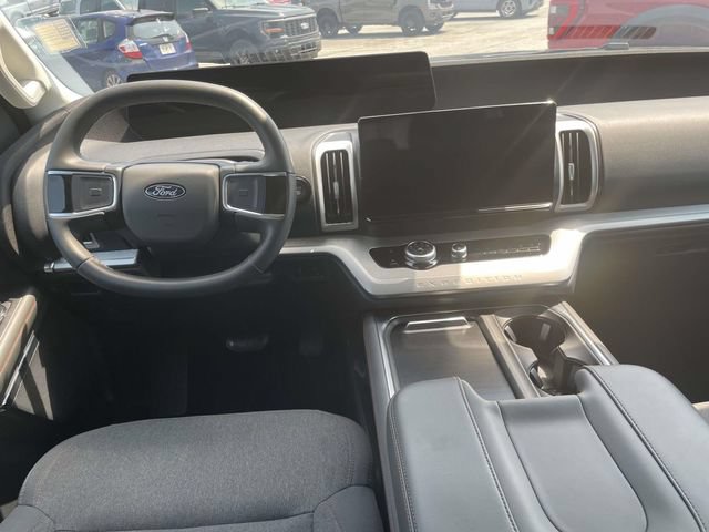 Certified 2025 Ford Expedition Max Active RWD image 12