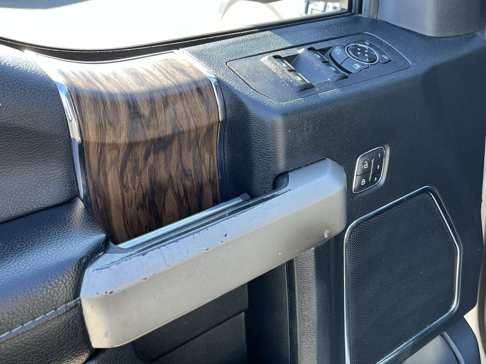 Certified 2020 Ford F150 Lariat w/ Trailer Tow Package image 15