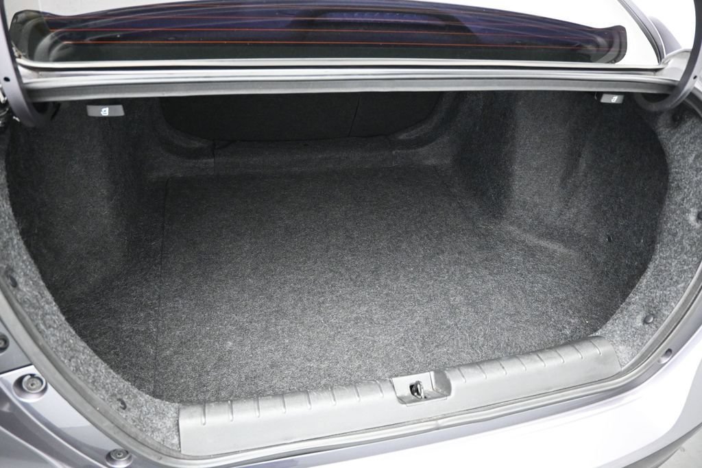 Used 2020 Honda Insight Touring image 8