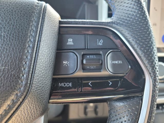 Used 2022 Toyota Tundra Platinum w/ Advanced Package AWD/4WD image 26