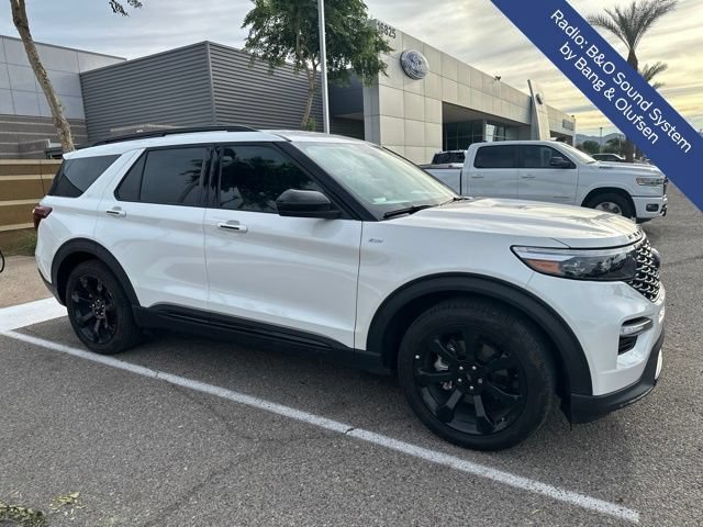 Certified 2024 Ford Explorer ST-Line w/ Class IV Trailer Tow Package RWD image 12