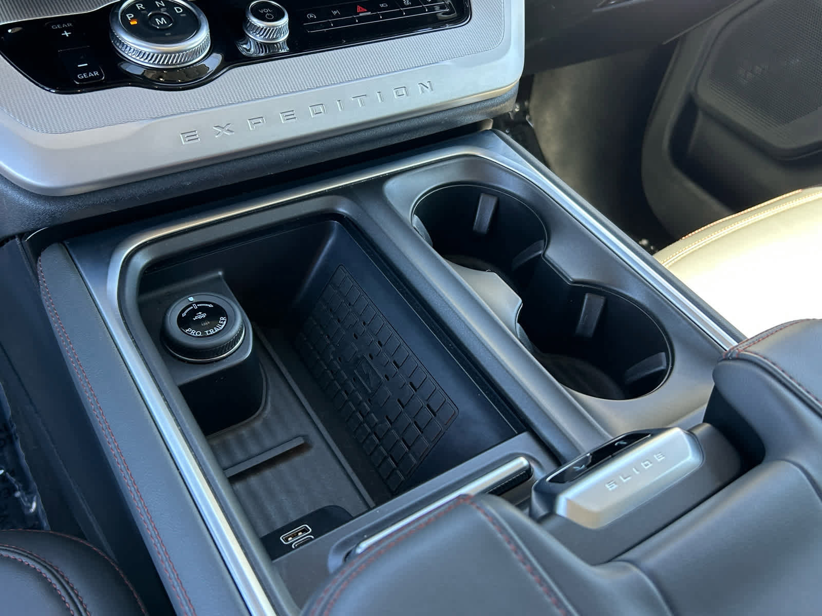 Certified 2025 Ford Expedition Max Active AWD/4WD image 33