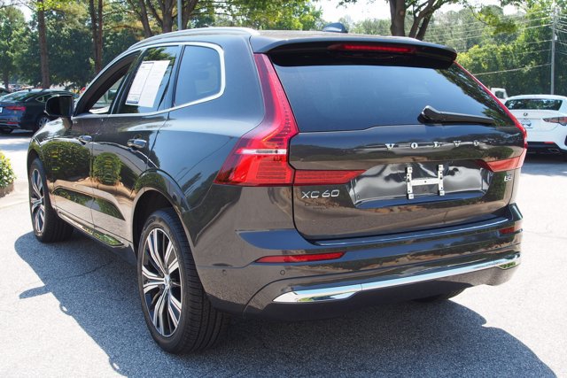 Used 2023 Volvo XC60 B5 Ultimate w/ Protection Package Premier FWD image 6