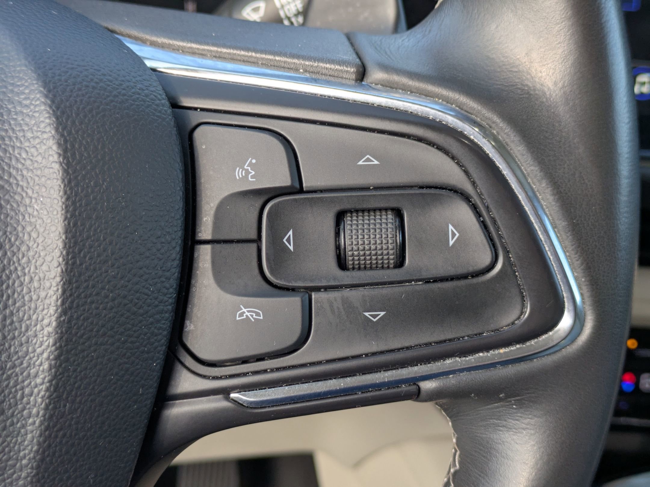 Used 2022 Buick Envision Preferred image 16