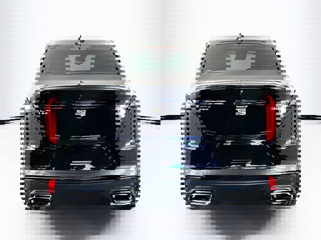 Used 2020 Cadillac CT4 Luxury w/ Cold Weather Package image 5