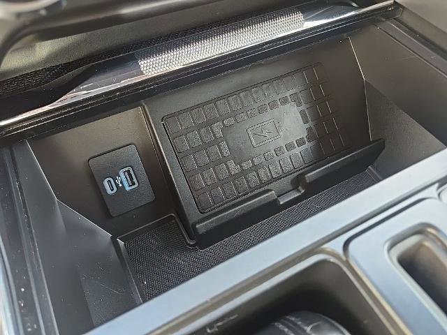 Certified 2022 Ford F150 Raptor w/ Raptor 37 Performance Package image 35