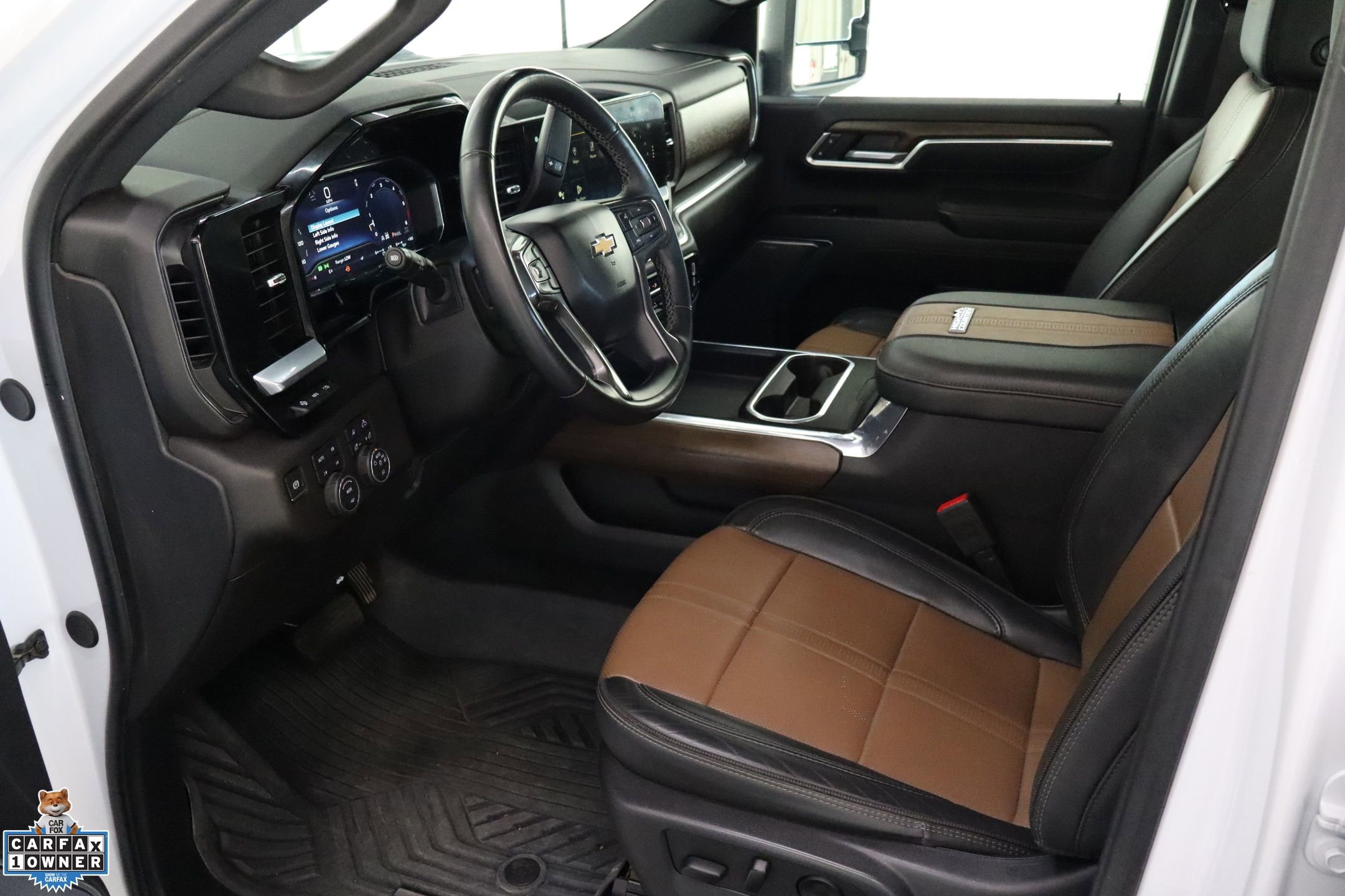 Used 2024 Chevrolet Silverado 3500 High Country w/ High Country Premium Package image 26