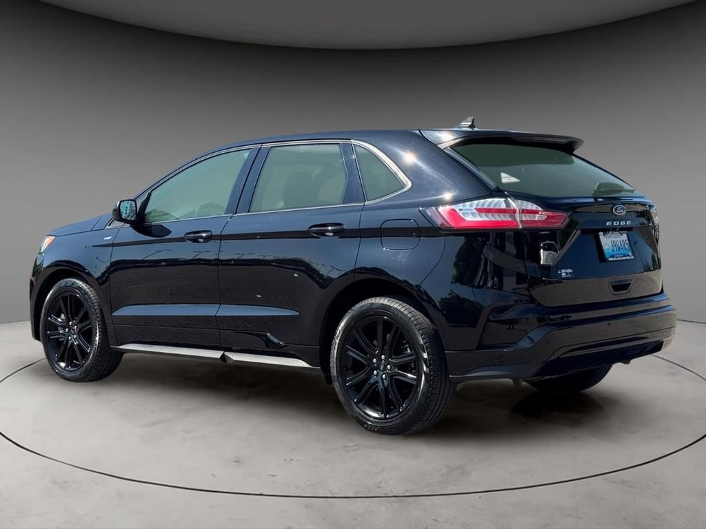 Certified 2024 Ford Edge ST-Line AWD/4WD image 7