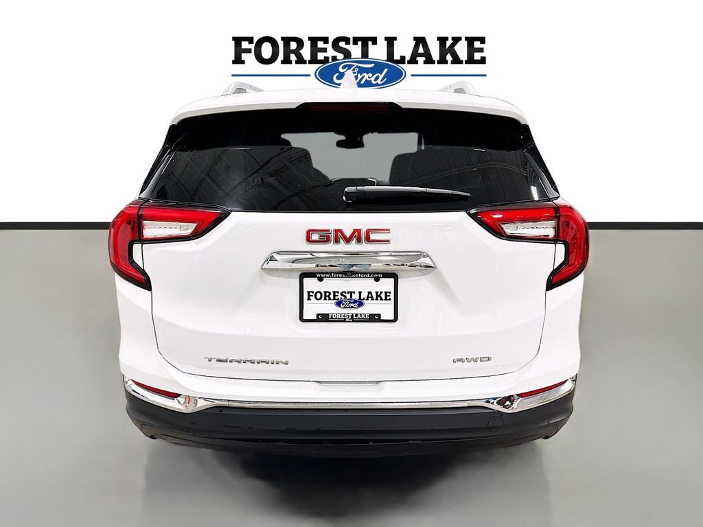 Used 2024 GMC Terrain SLT image 6