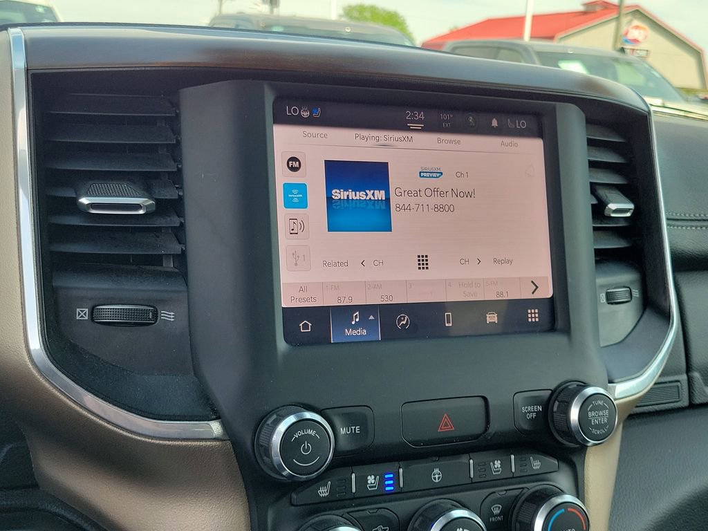 Used 2022 RAM 1500 Laramie AWD/4WD image 27