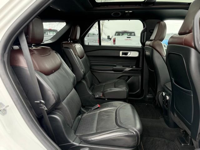 Certified 2020 Ford Explorer Platinum w/ Premium Technology Package image 29