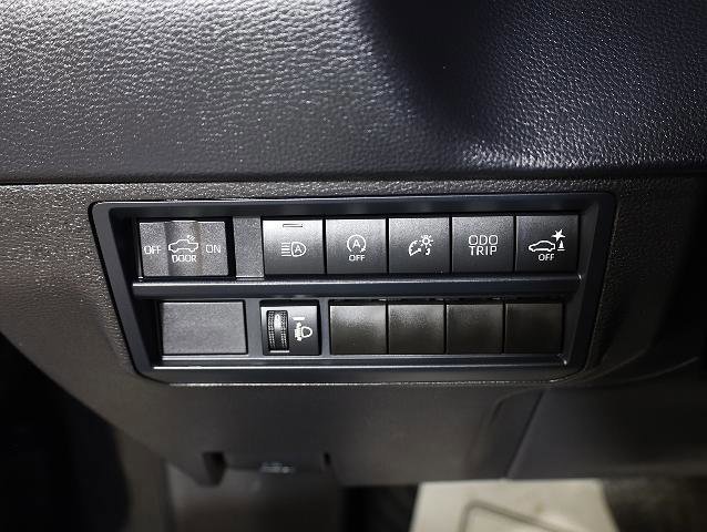 Used 2026 Toyota Tundra SR5 w/ SX Package AWD/4WD image 21