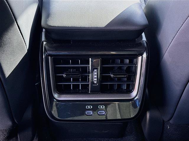 Used 2024 Toyota Crown AWD/4WD image 27