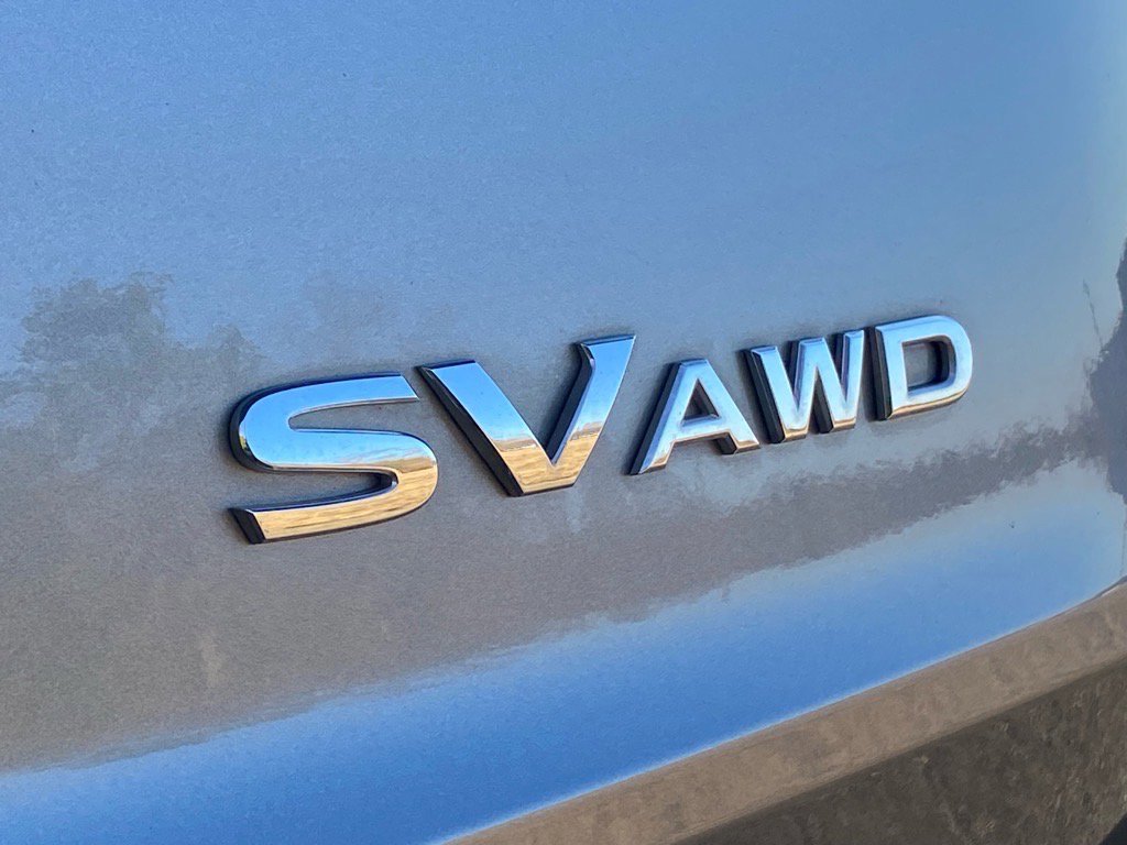 Used 2023 Nissan Rogue SV image 6