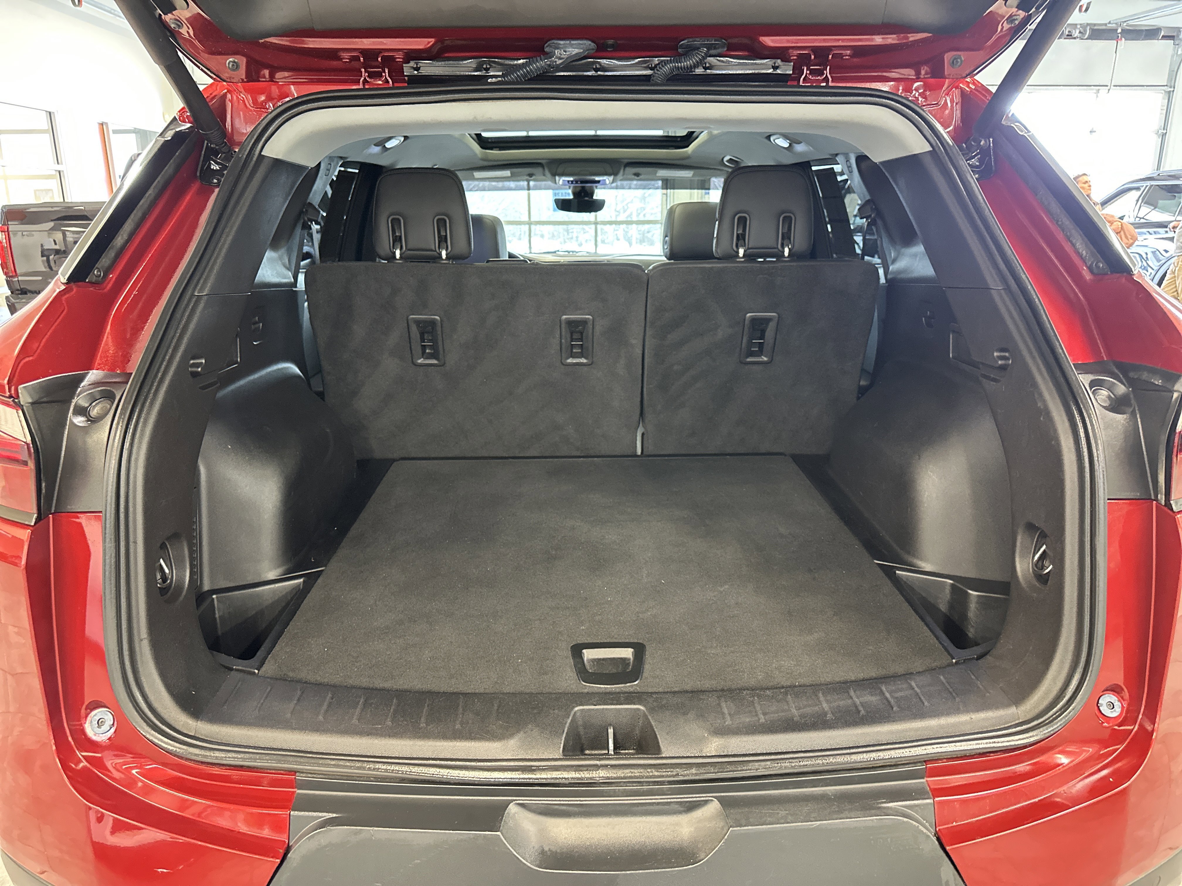 Used 2019 Chevrolet Blazer LT w/ Sun and Wheels Package image 7