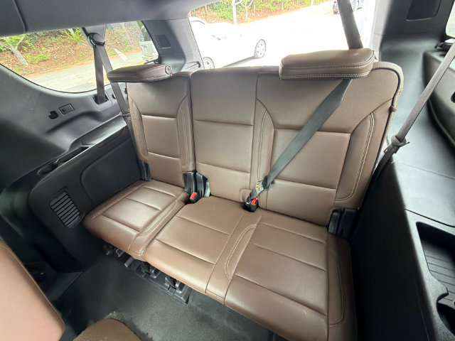 Used 2025 Chevrolet Suburban High Country AWD/4WD image 26
