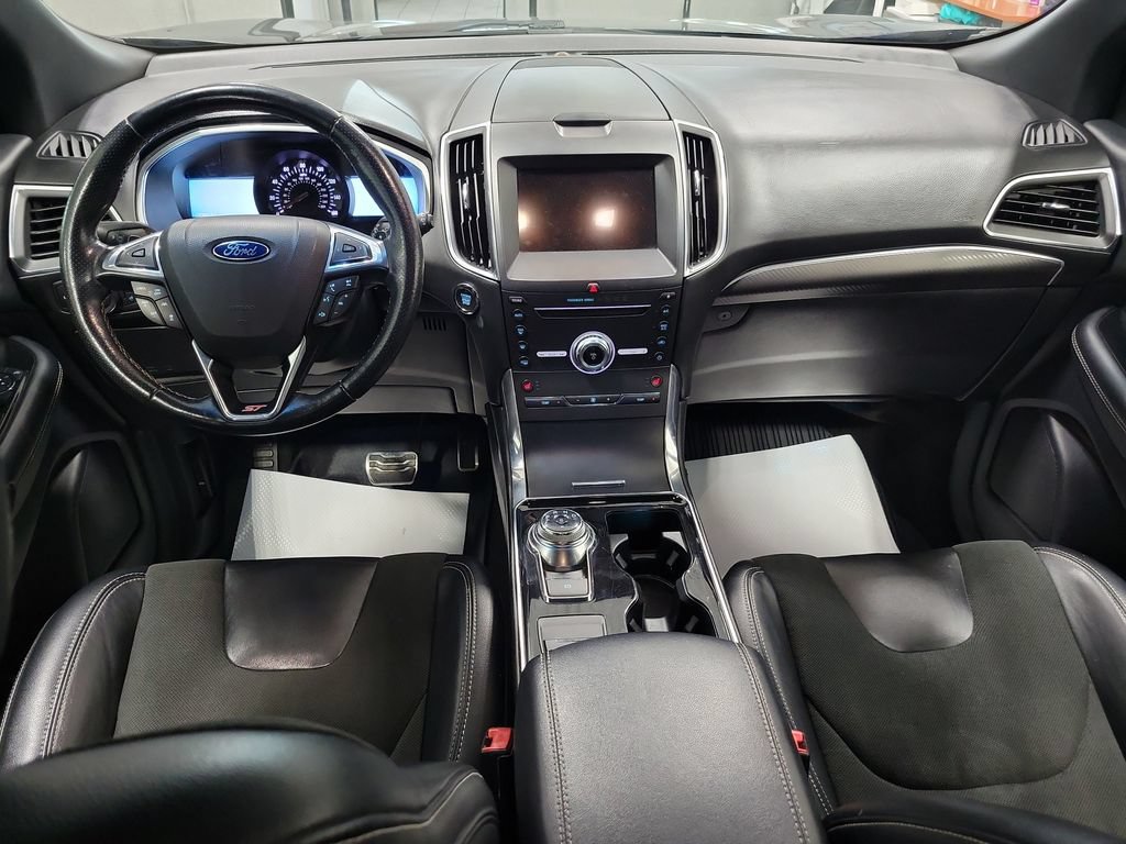 Certified 2019 Ford Edge ST AWD/4WD image 4