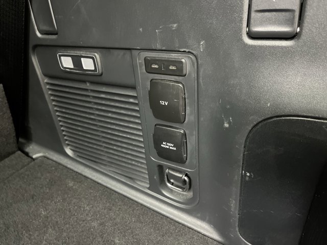 Certified 2025 Ford Expedition Platinum AWD/4WD image 35