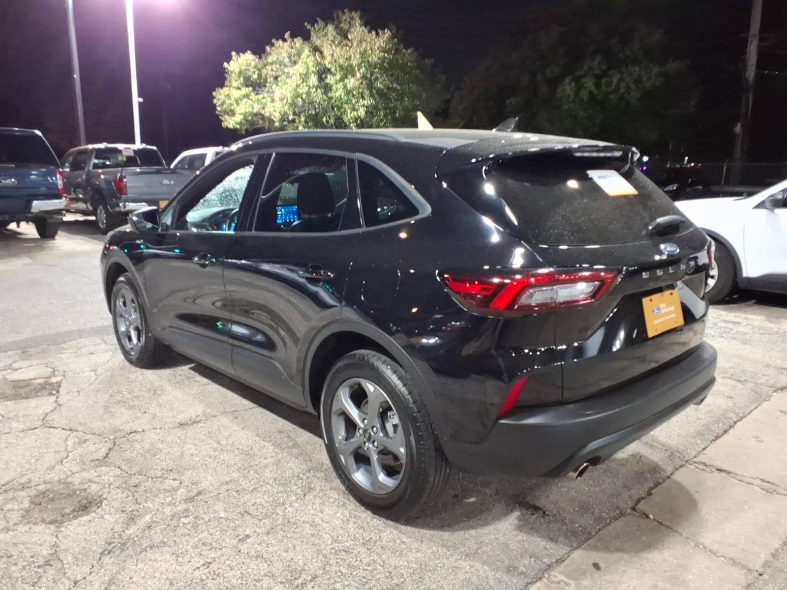 Certified 2025 Ford Escape ST-Line Select AWD/4WD image 5