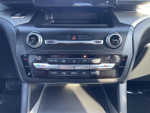 Certified 2020 Ford Explorer XLT w/ Comfort Package AWD/4WD image 27