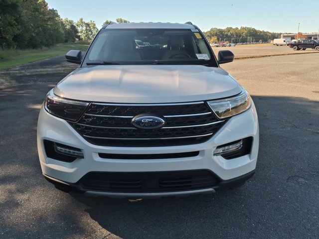 Certified 2023 Ford Explorer XLT w/ Equipment Group 202A AWD/4WD image 9