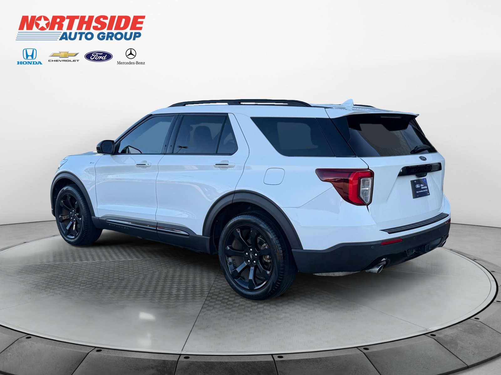 Certified 2023 Ford Explorer ST-Line w/ Class IV Trailer Tow Package RWD image 5