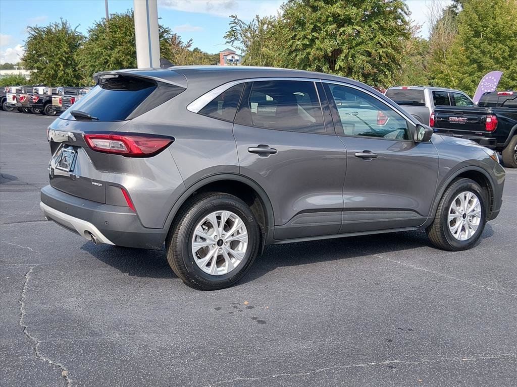Certified 2023 Ford Escape Active w/ Tech Pack #1 AWD/4WD image 4