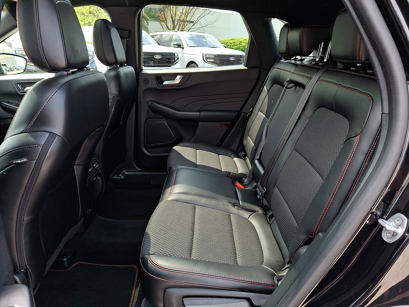 Certified 2023 Ford Escape ST-Line Select w/ Tech Pack #2 AWD/4WD image 13