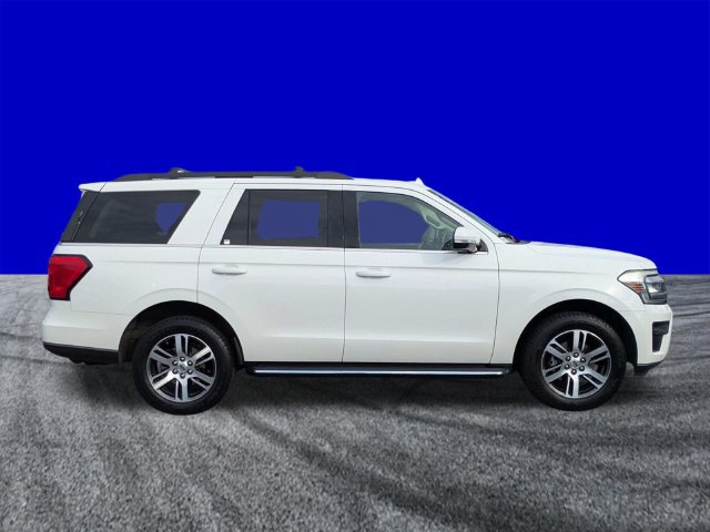 Certified 2022 Ford Expedition XLT RWD image 3