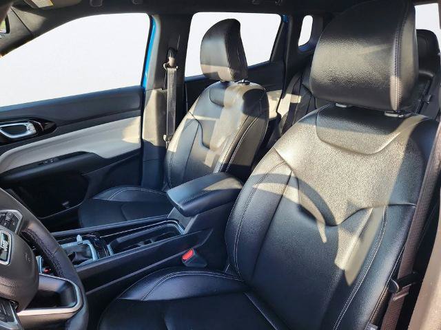 Used 2025 Jeep Compass Limited AWD/4WD image 10