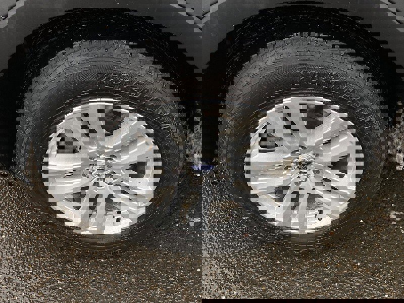 Certified 2018 Ford Explorer XLT w/ Equipment Group 202A image 14