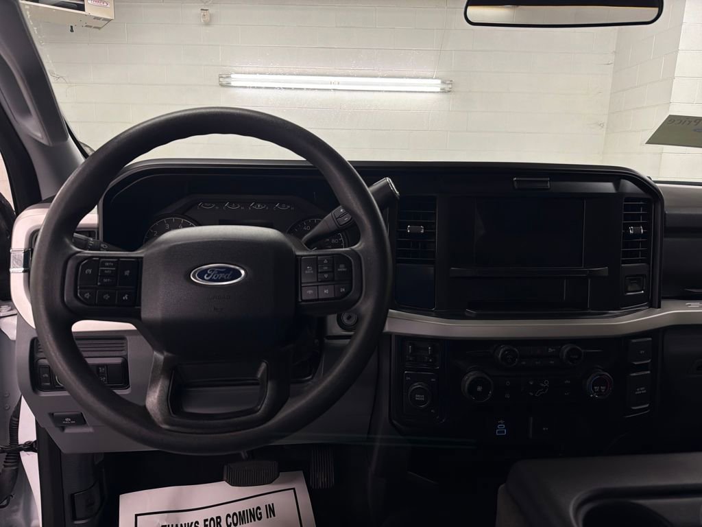Certified 2025 Ford F250 XLT image 9