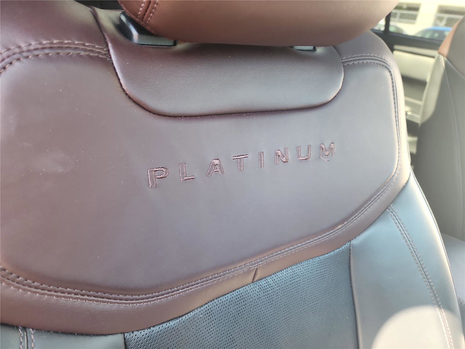 Certified 2023 Ford Explorer Platinum w/ Technology Package image 36