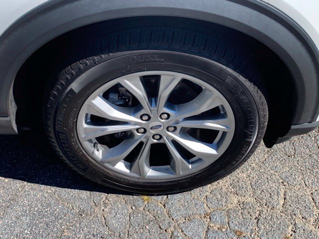 Certified 2023 Ford Explorer Limited w/ Equipment Group 301A AWD/4WD image 30