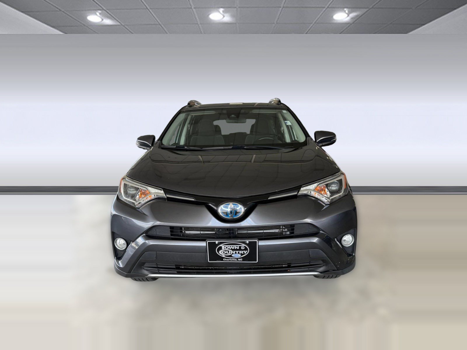 Used 2018 Toyota RAV4 XLE AWD/4WD image 6
