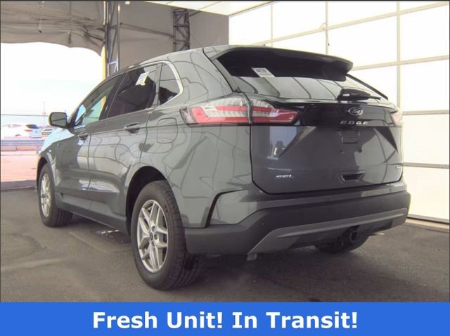 Certified 2024 Ford Edge SEL w/ Convenience Package AWD/4WD image 3