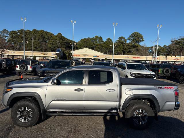 Used 2021 Toyota Tacoma TRD Off-Road image 2