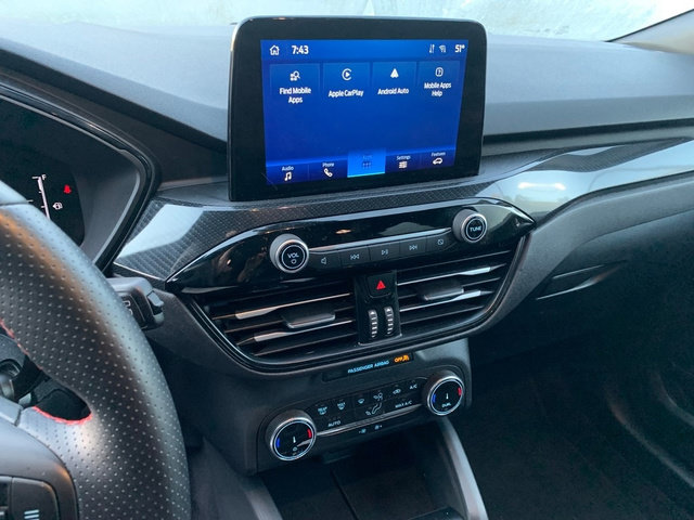 Certified 2025 Ford Escape ST-Line AWD/4WD image 26