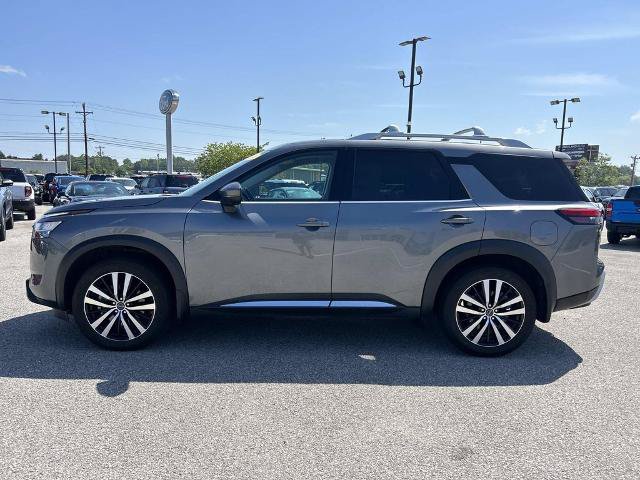 Used 2024 Nissan Pathfinder Platinum w/ Cargo Package FWD image 7